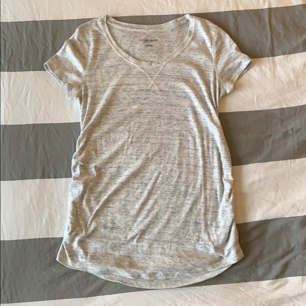 Liz Lange Maternity Tee Size M